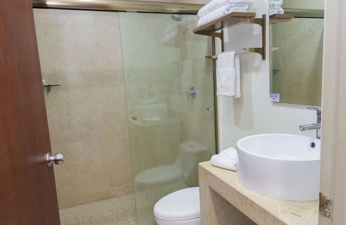 Zona Dorada Hotel | Ave Inn Hotel