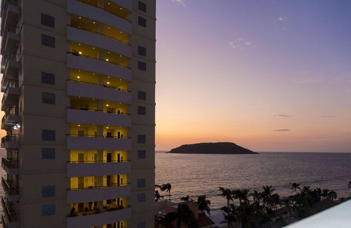 Zona Dorada Hotel | Ave Inn Hotel