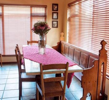 Sedgefield Casa | Avemore Island Home- full power back up-magical views