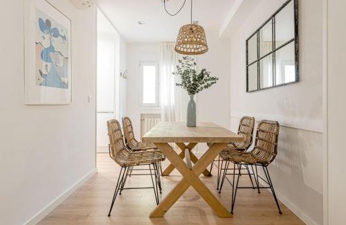 Camorritos Apartamento | Avenida América - Cama King, AC, junto a la estación