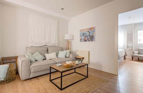 Camorritos Apartamento | Avenida América - Cama King, AC, junto a la estación