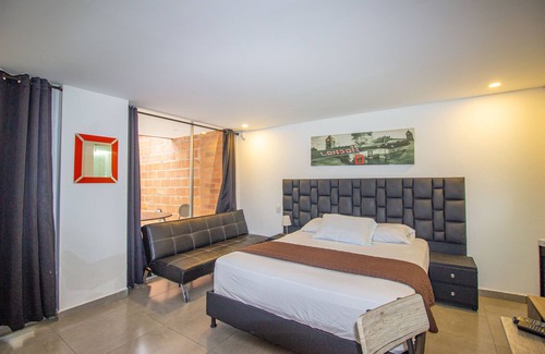 Castropol Apartamento | Avenida el poblado con terraza