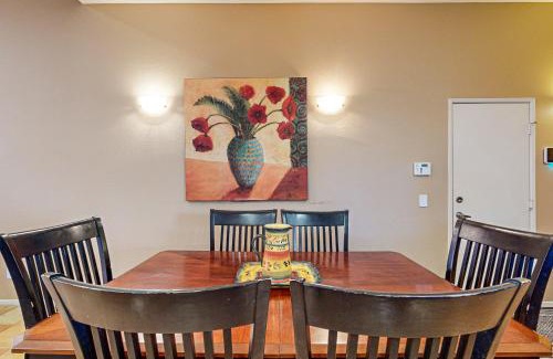 La Quinta Cove Casa | Avenida Montezuma Escape Permit# 221,616