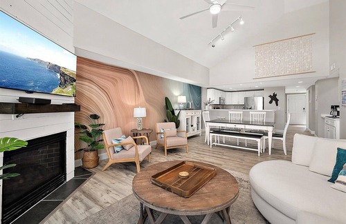 Midtown Ocean City Condominio | Aventurra 403 — Modern Beach Block Penthouse Oasis with Rooftop Pool, Bay Views & Walkable Fun — Sleeps 9