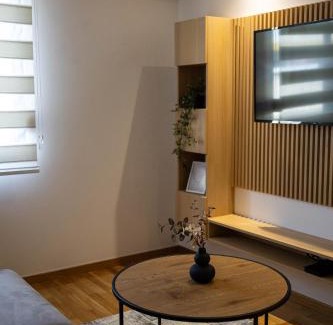 Cacak Apartamento | Aveny Lux Apartment