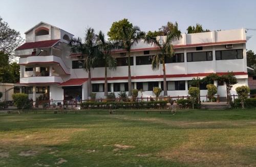 Mirzapur Complejo | Avexia Fun City Resort