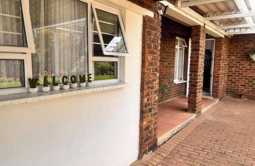 Croydon Casa | Aviator's Nest OR Tambo