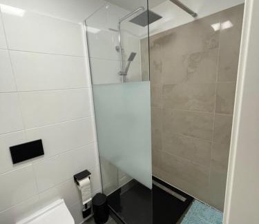 Strausberg Casa | Aviators Guest House - Premium Room