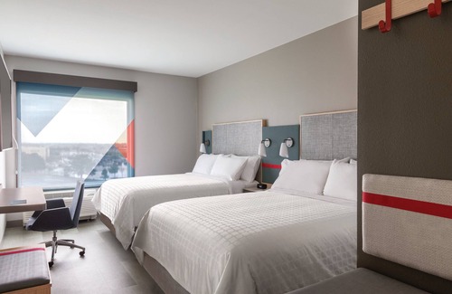 Fort Wayne Hotel | avid hotel Fort Wayne North by IHG