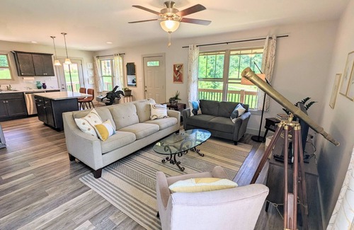 Mars Hill Casa | AVL-Area Mountain Retreat: 20-25 minutes from downtown