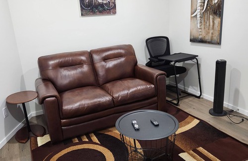 Winnipeg Apartamento | AVOCADO EXECUTIVE SUITES