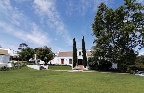 Raithby Cama Y Desayuno | Avontuur Manor House and Wine Estate