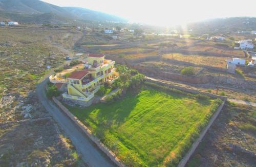Fry Apartamento | AVRA Apartments & Studios