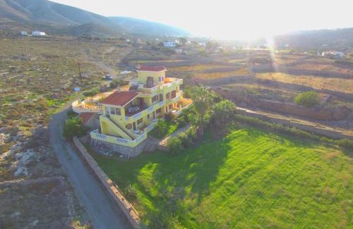 Fry Apartamento | AVRA Apartments & Studios