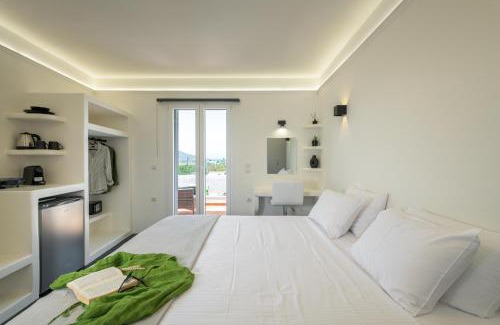 Zefiria Casa | Avra Milos