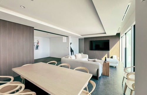 Sumoto Casa | Awaji Island Atsuhama Private Villa VILLA202 Capac / Sumoto Hyōgo