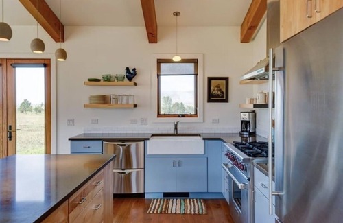 Livingston Casa | Award winning home in Paradise Valley, Montana, access to the Yellowstone River!