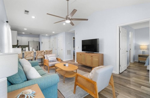 Pawleys Island Villa | Award-Winning True Blue Golf Course Community