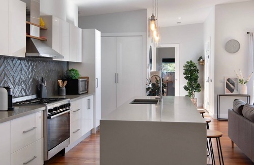 Daylesford Casa | Away- an architecturally designed gem, great location!