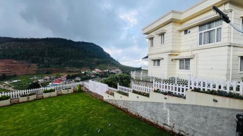 Ooty Casa | Away From Home - 4 - Home Stay Ooty, Entire 3BHK Villa