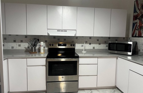 Eleanor Roosevelt Casa | Away, Still Home! 4 Bedrooms 8 beds! All comfort