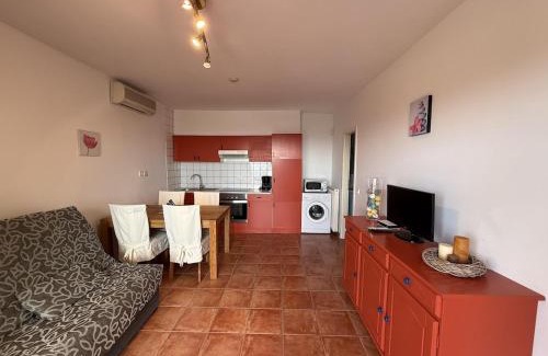 El Mas Fumats Apartamento | AwayDays - Mas Fumats 2 - Apartment with a Pool