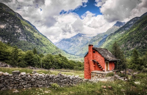 Converse Casa | Awefull Holiday Home