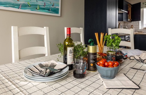 Rhosneigr Casa | Awelfa - A lovely house accommodating 6 in Rhosneigr