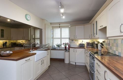 Tremadog Cabaña | Awelon Cottage, capacidad para 10 personas, quemador de leña, patio privado, Porthmadog, Snowdonia