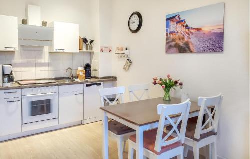 Hohen Wieschendorf Apartamento | Awesome Apartment In Hohen Wieschendorf