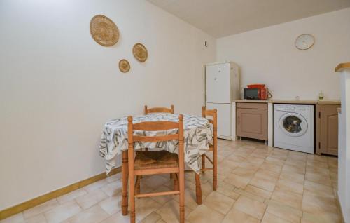 Sarrola-Carcopino Apartamento | Awesome Apartment In Sarrola Carcopino