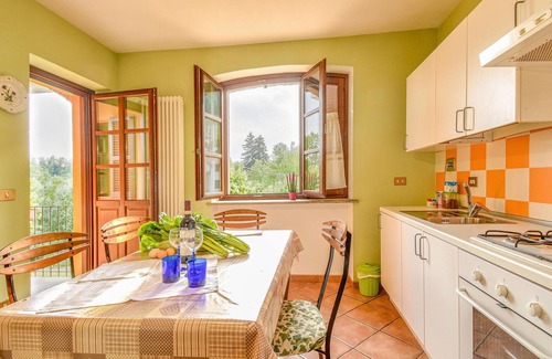 Monforte d'Alba Apartamento | Impresionante piso en Monforte.