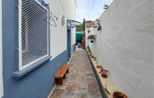 Balaruc-les-Bains Apartamento | Awesome Apartment In Balaruc-Les-Bains With Wifi