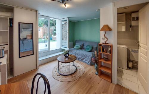 Balaruc-les-Bains Apartamento | Awesome Apartment In Balaruc-Les-Bains With Wifi