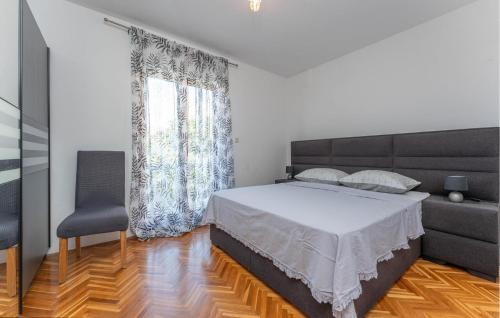 Bibinje Apartamento | Awesome Apartment In Bibinje With Wifi
