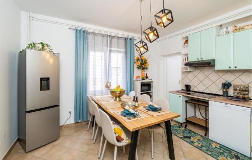 Zvekovica Apartamento | Awesome Apartment In Cavtat With Wifi