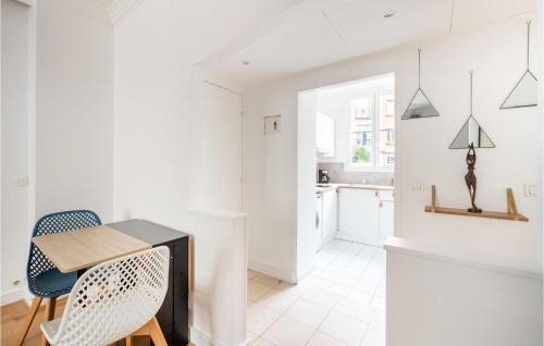 Colombes Apartamento | Awesome Apartment In Colombes With Wifi
