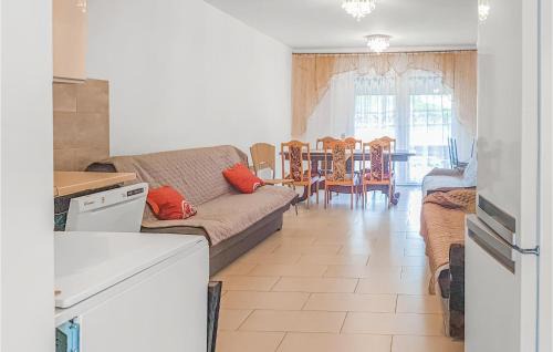 Drawno Apartamento | Awesome Apartment In Dominikowo