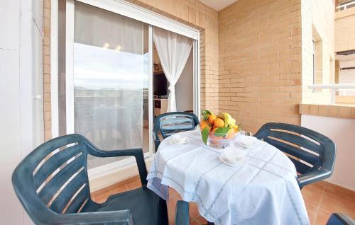 Cabanes Apartamento | Awesome Apartment In Torre La Sal
