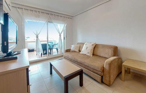 Cabanes Apartamento | Awesome Apartment In Torre La Sal