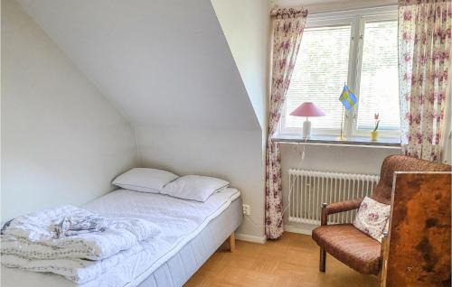 Oskarshamn Municipality Apartamento | Awesome Apartment In Fårbo With Wifi