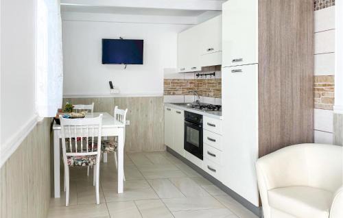 Grottaglie Apartamento | Awesome Apartment In Grottaglie