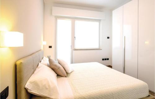 Casabianca di Fermo Apartamento | Awesome Apartment In Lido Di Fermo