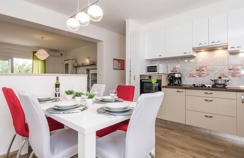 Jusici Apartamento | Impresionante apartamento en Jurdani.