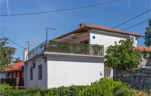 Kostrena Apartamento | Awesome Apartment In Kostrena With Wifi