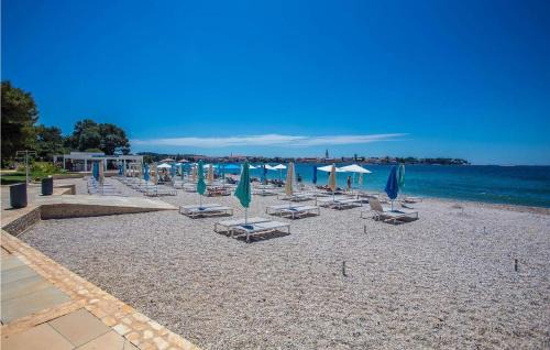 Porec Apartamento | Awesome Apartment In Porec With Wifi