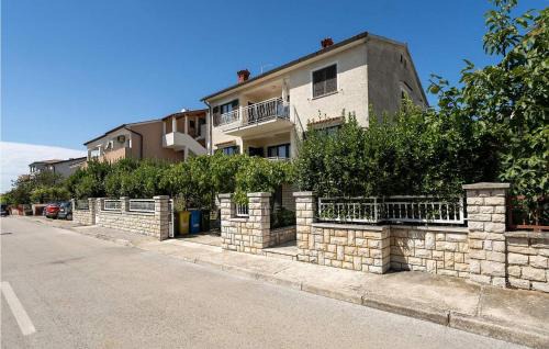 Porec Apartamento | Awesome Apartment In Porec With Wifi