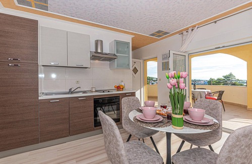 Razanj Apartamento | Impresionante apartamento en Razanj