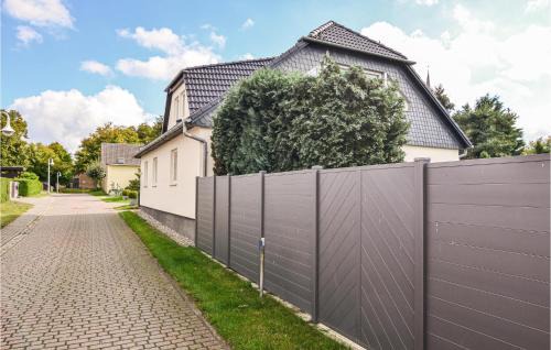 Wusterhusen Apartamento | Awesome Apartment In Wusterhusen