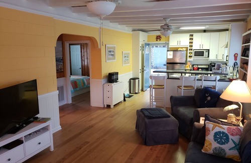Crescent Beach Casa | Awesome Beach House! Just three blocks to the ocean!